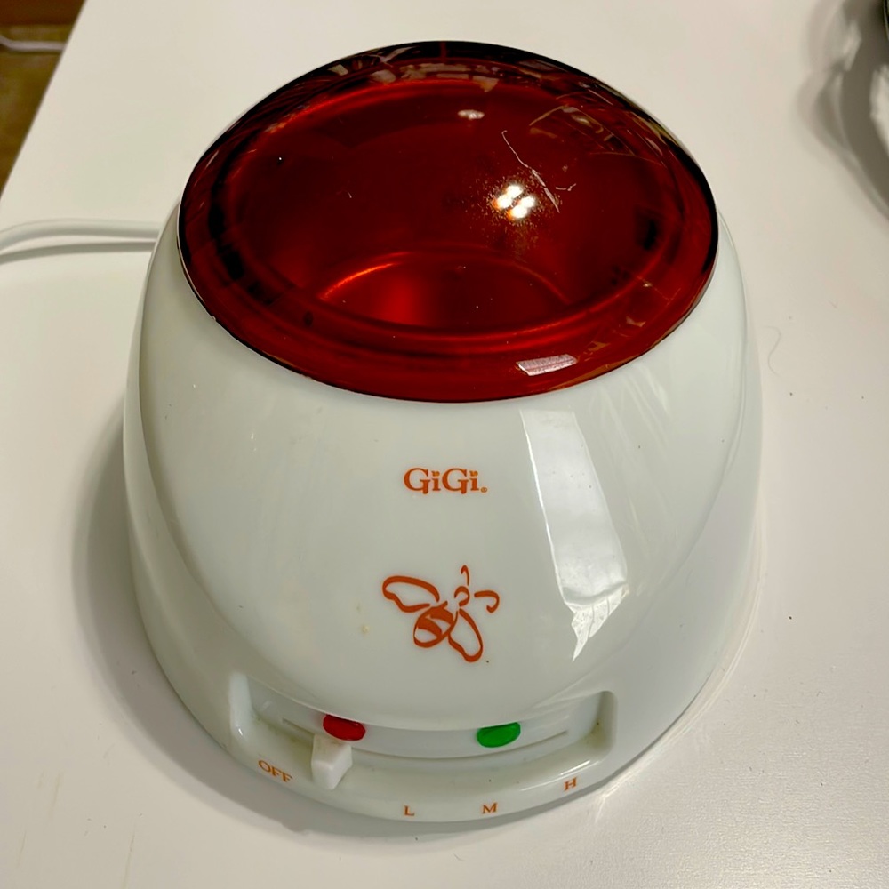 Gigi professional wax warmer